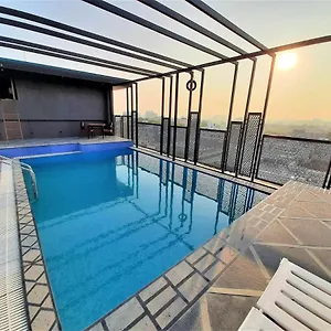 Suvin Residency With Rooftop Swimming Pool Udaipur