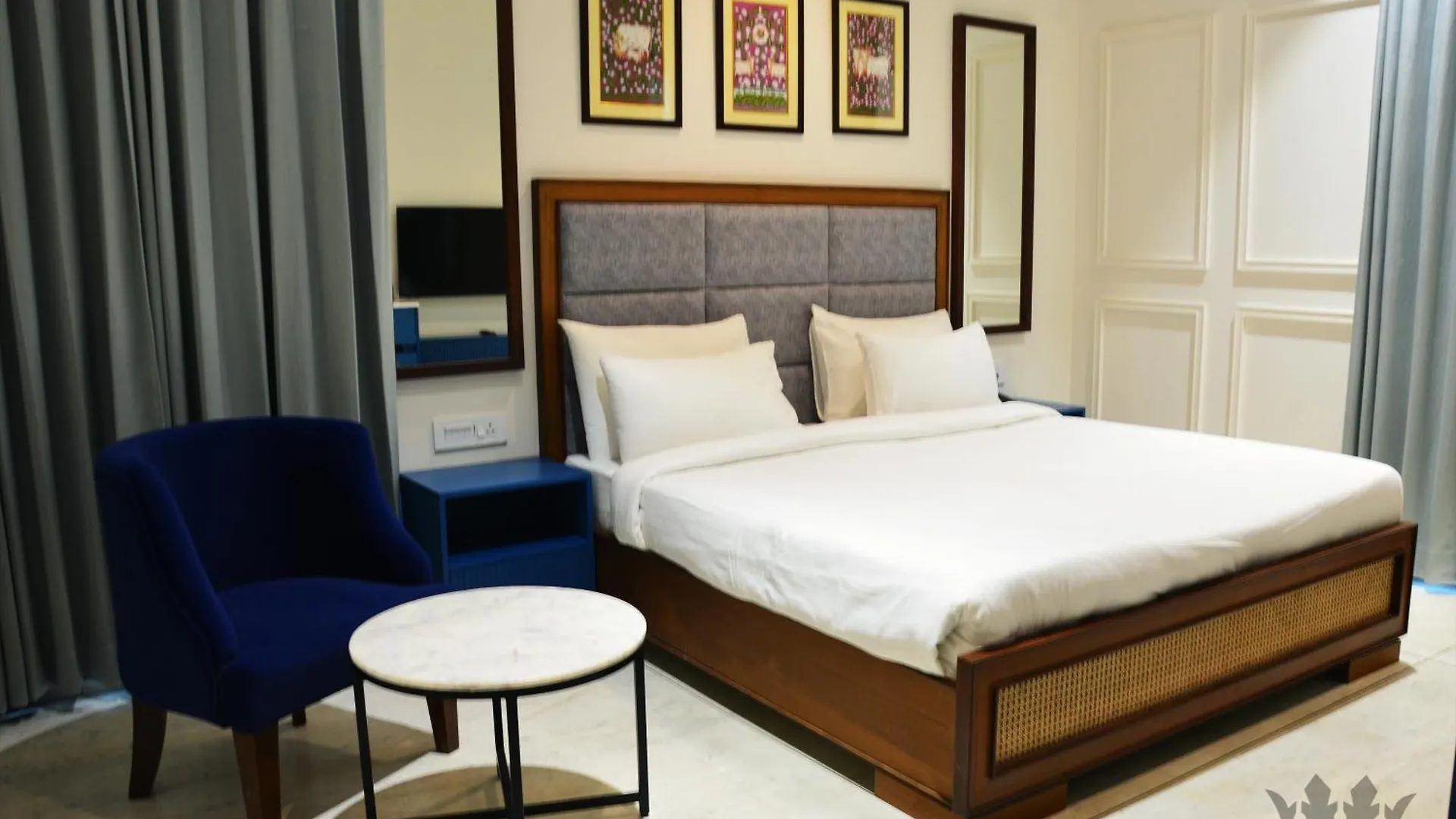 Hotel Sita Royal Lakside Chalet Udaipur
